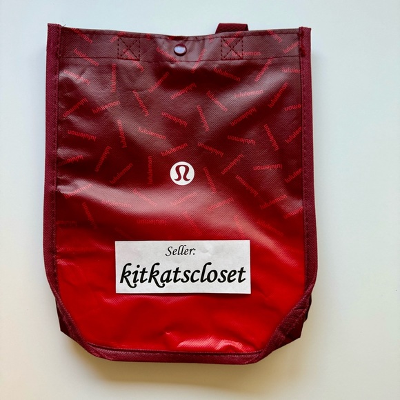 🆕 RED OMBRE 2022 HOLIDAY LIMITED EDITION lululemon reusuable shopping bags - Picture 4 of 5